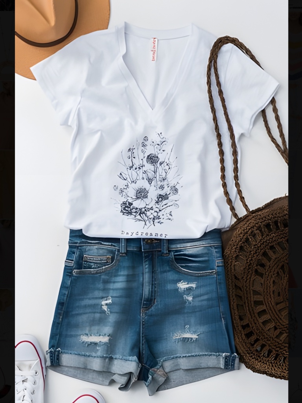 Love Vintage Floral Daydreamer Short Sleeve V-Neck Graphic Tee